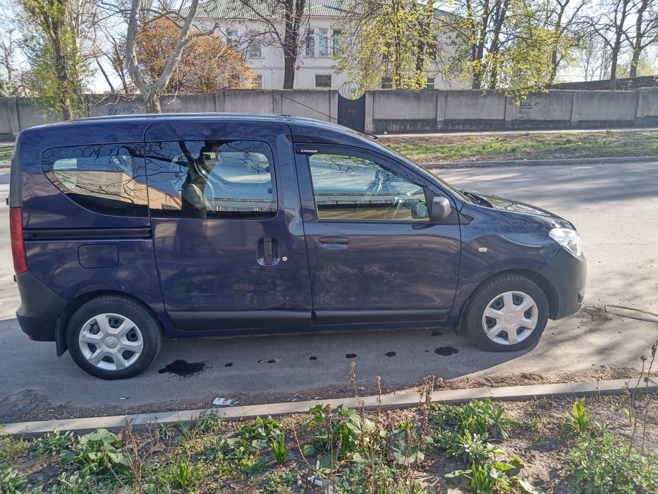 Рено Докер 2013г.в.