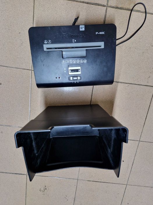 Destruidora de papel Fellowes P-48C - Avariado