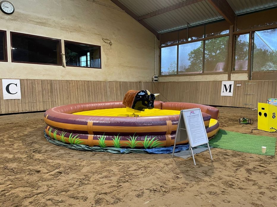 Symulator byk rodeo wynajem dmuchance