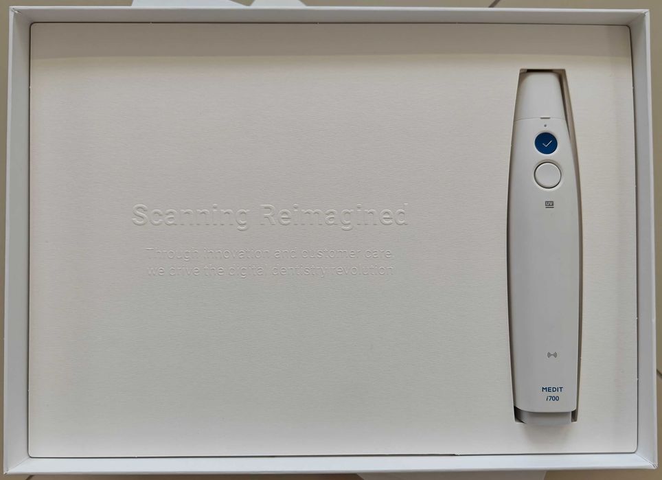 Skaner wewnątrzustny Medit i700w zestaw