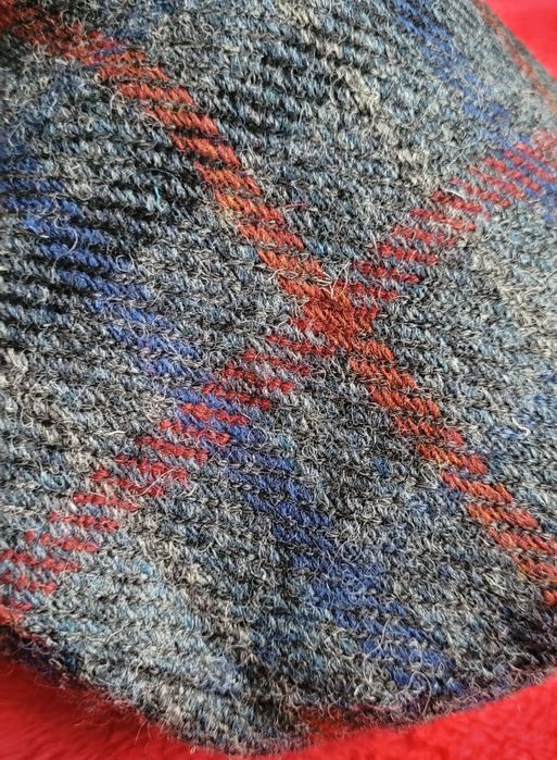 Markowy męski kaszkiet Harris tweed