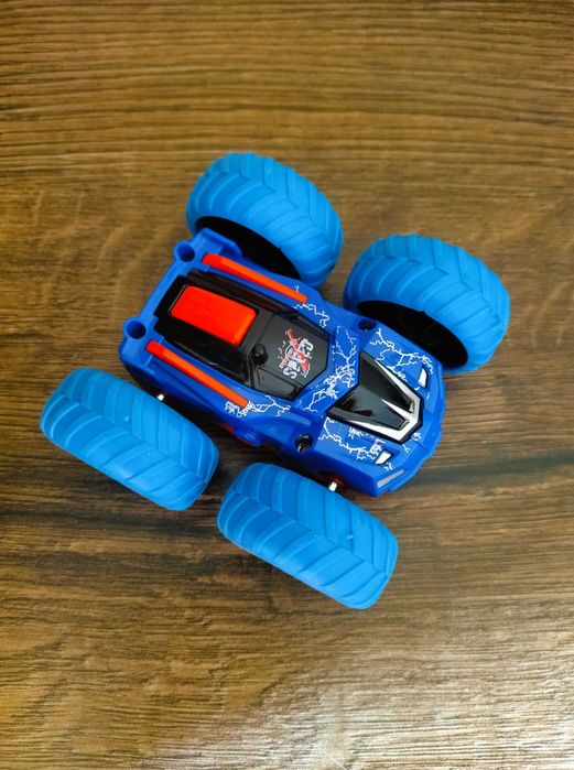 Zabawka auto samochodzik Dynamic Stunt