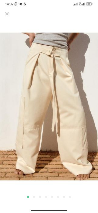 Брюки carrot fit із високою талією від Zara, розмір М