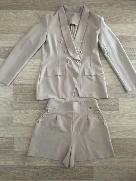 Костюм шорти та піджак італійського бренду Rinscimento
