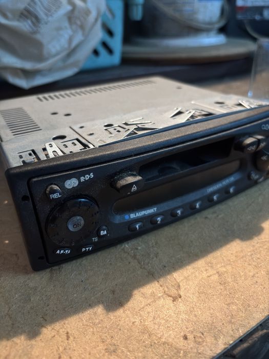 radio samochodowe Blaupunkt Dresden RCR 128 radioodwtarzacz kasety