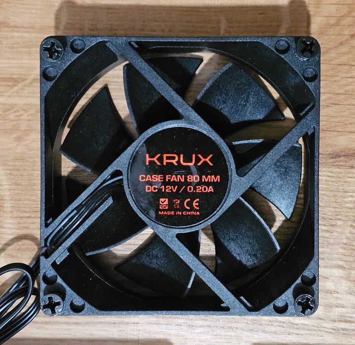 Wentylatory KRUX 80 mm – 3 szt. – 80 × 80 × 25 mm - nowe - komplet