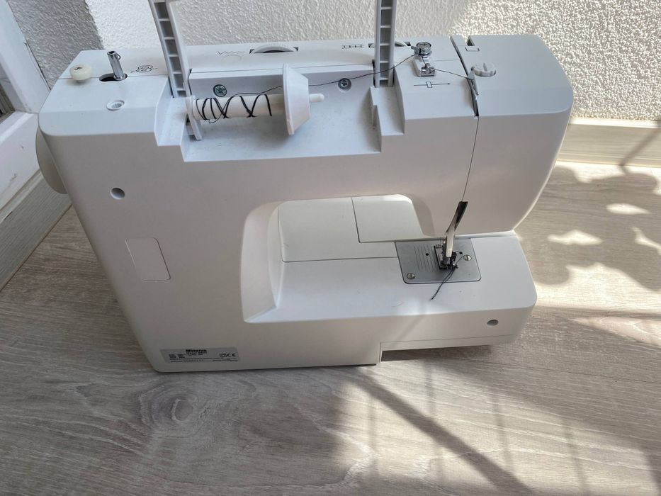 Швейна машинка Minerva M85V