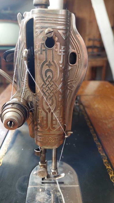 Máquina de costura Singer antiga