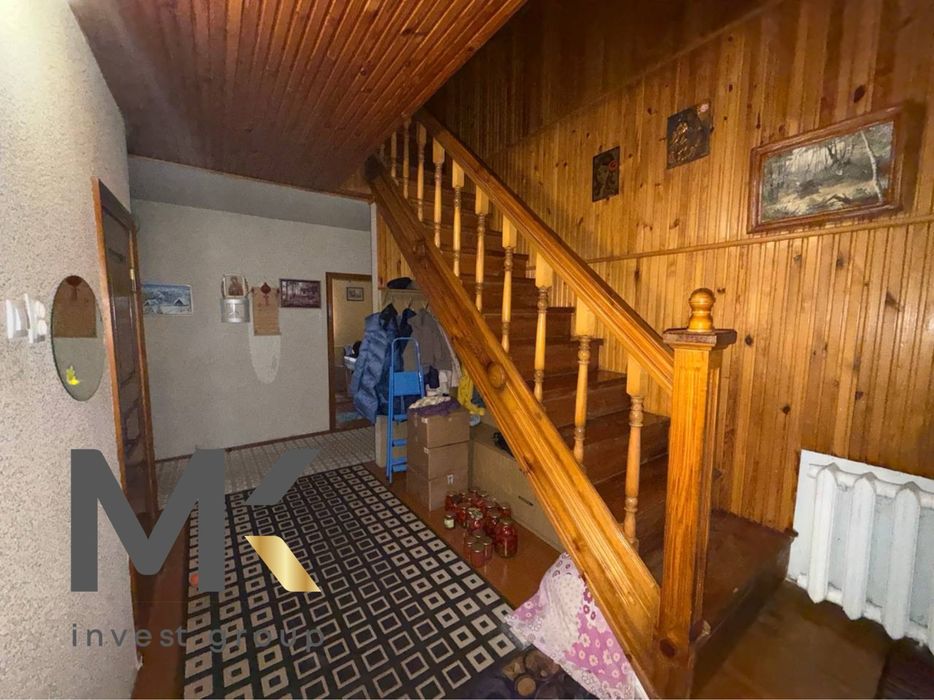 Будинок на першій лінії водосховища. Макарів. 45 соток простору і тиші