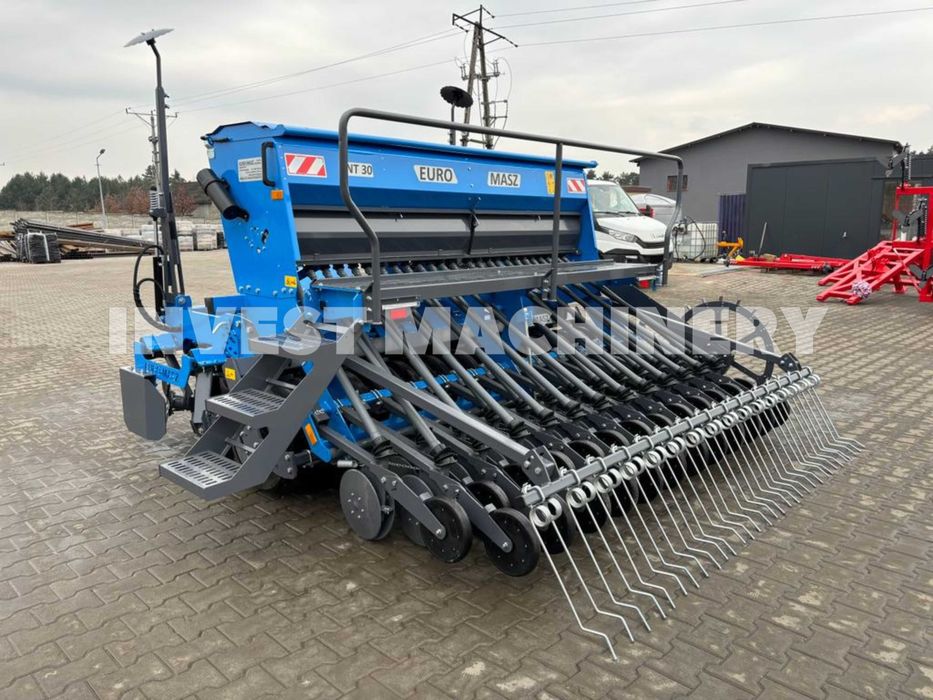 Agregat uprawowo-siewny, bezorkowiec nabudowany 3m brona siewnik NOWY