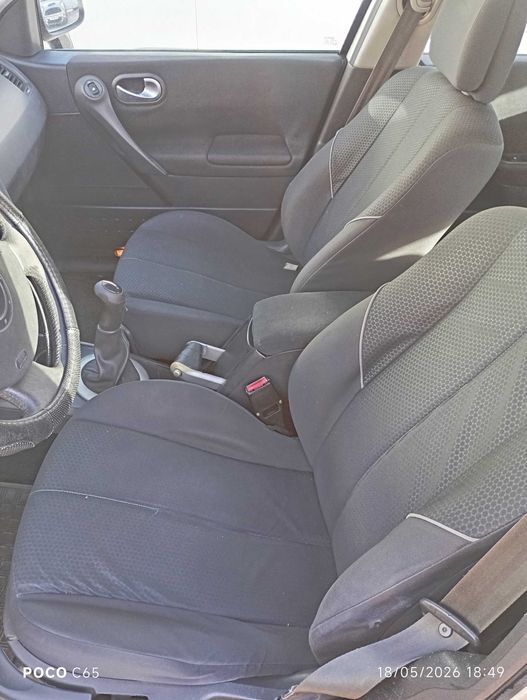 RENAULT Megane do ano 2005 mês 07 , em perfeitas condições