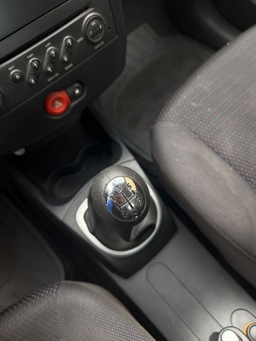 Renault clio 3 dymanique 1.2 16v 75cv - 5 portas - GPL