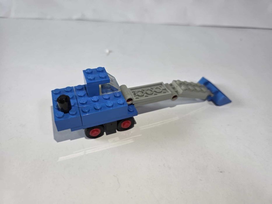 Lego Legoland Tipper Trucks and Loader Construction 686
