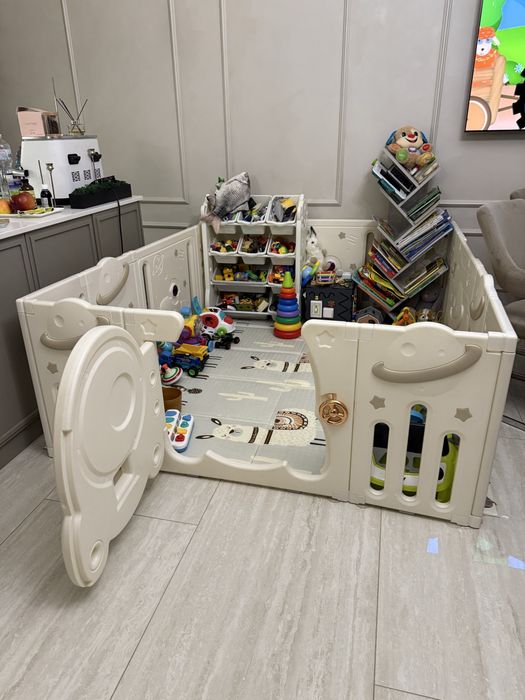 Детский манеж.