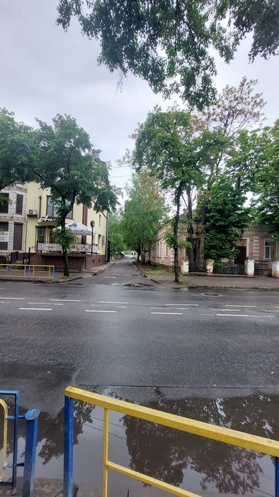Продам 3 сотки. Вул.Київська,41б.