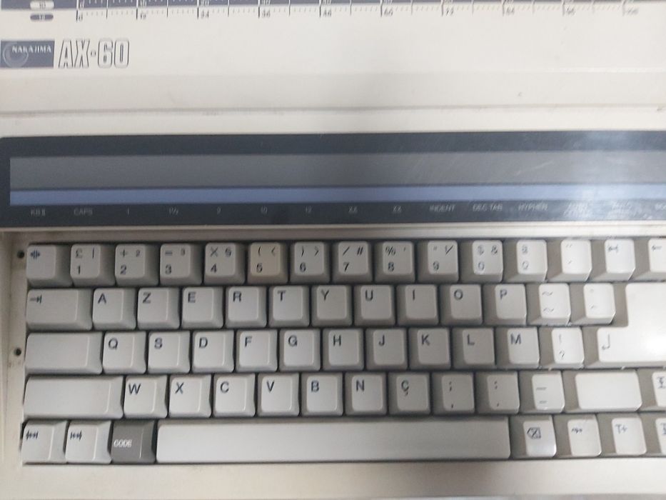 Máquina de escrever Nakajima