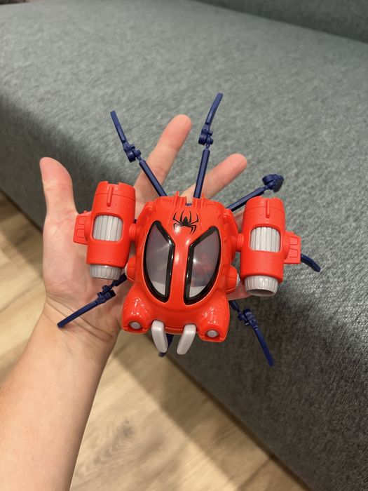 Helikopter-transformer Spider-Mana
