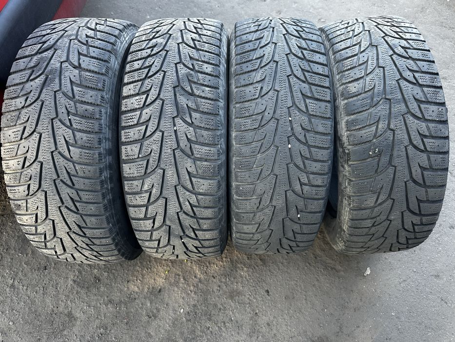 Пара зимней резины Hankook Winter Pike 215/60 R16