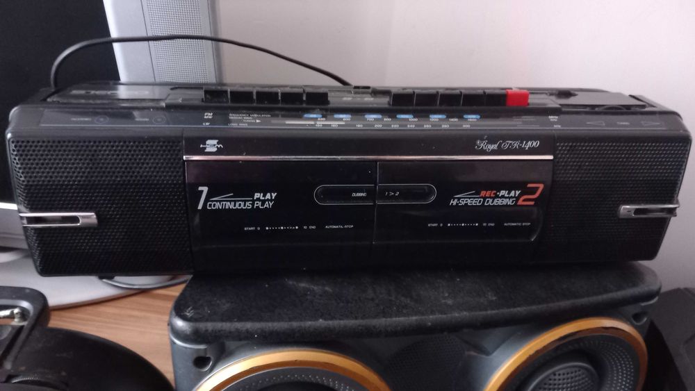 radio,CD,jamnik,magnetofon,boombox-stan dobry