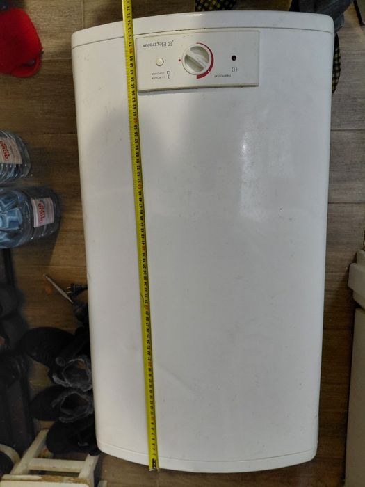 Продам б/в електробойлер "Electrolux" 1,8 квт 75 л