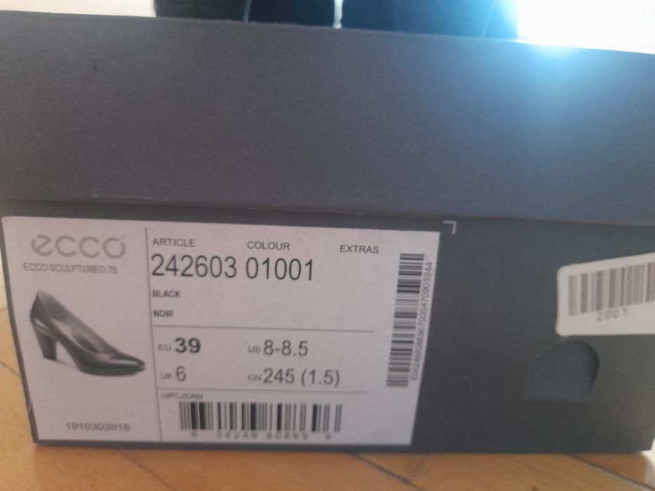 Przepiękne buty ECCO sculptured 75 rozm39 jak NOWE