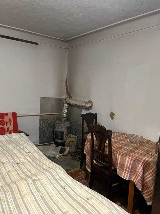 Продам будинок у центрі Матвіївки