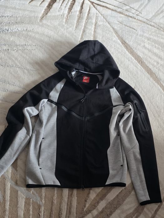 Sprzedam koplet dresowy tech fleece