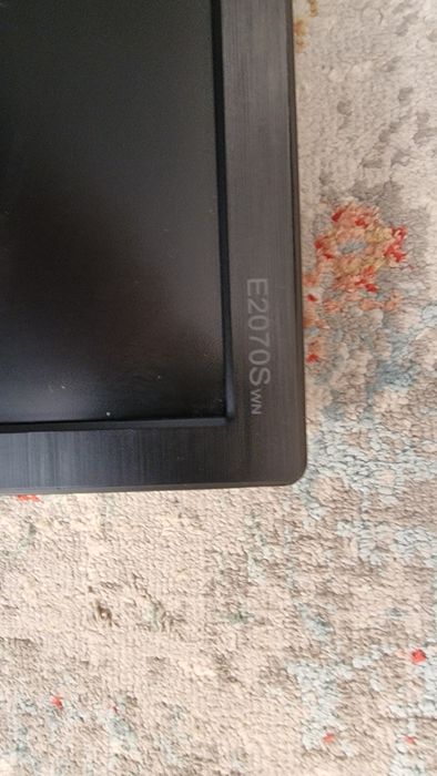 Monitor '19 cali  Led AOC model E2070S