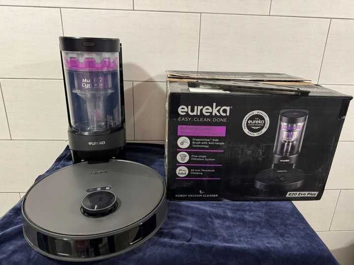 Robot sprzątający Eureka E20 Plus czarny