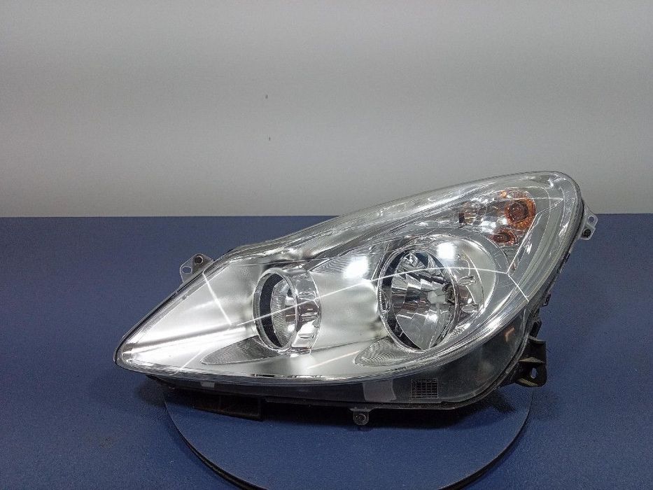 OPEL CORSA D REFLEKTOR LEWY PRZÓD PRZEDNI EU 20-B154