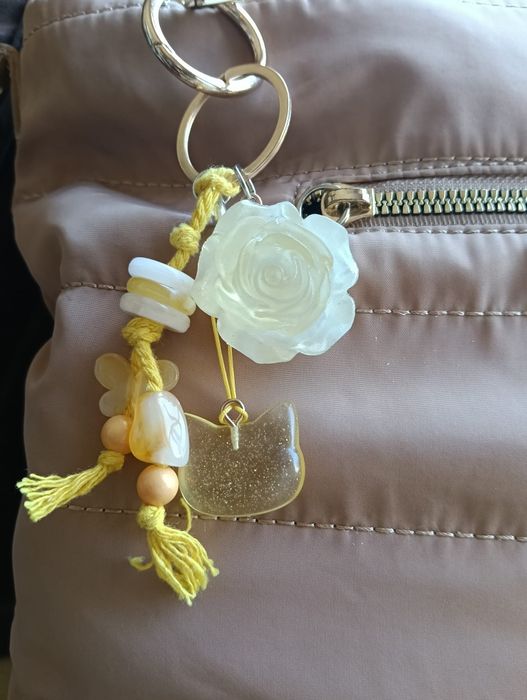 Bag charm artesanal FLOR