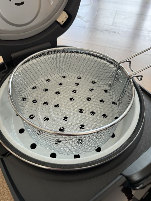 Nowy multicooker  wielozadaniowy z ekranem dotykowym  ThermoChefMix