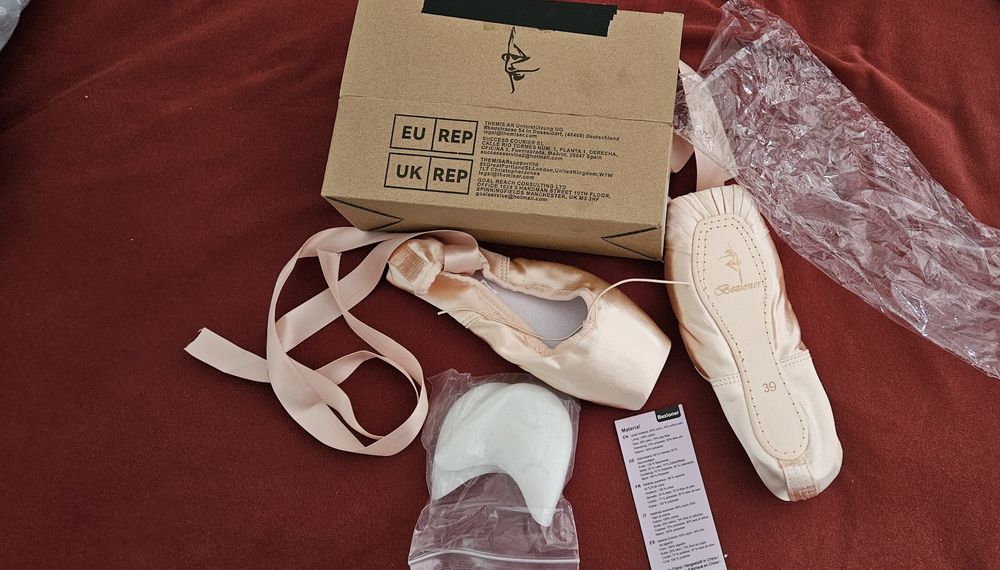 Buty Balerinki 38 i 39, typowe na Balet