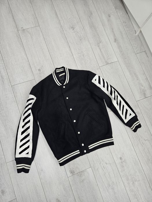 Off White kurtka bomberka