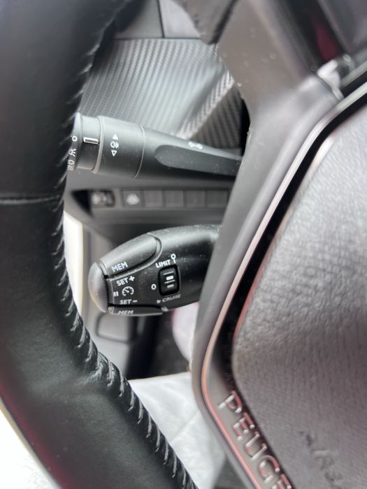 Peugeot 208 Allure NACIONAL