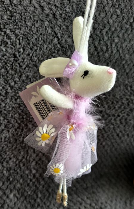 Dekoracja wisząca zawiieszka "Zajączek w Sukience" króliczek