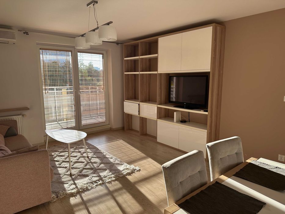 58 m² | 2 pokoje | Balkon | Miejsce postojowe | Klimatyzacja | Prądnik Czerwony
