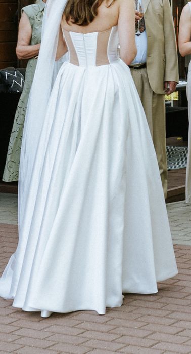 Suknia ślubna kolor off-white rozmiar 38