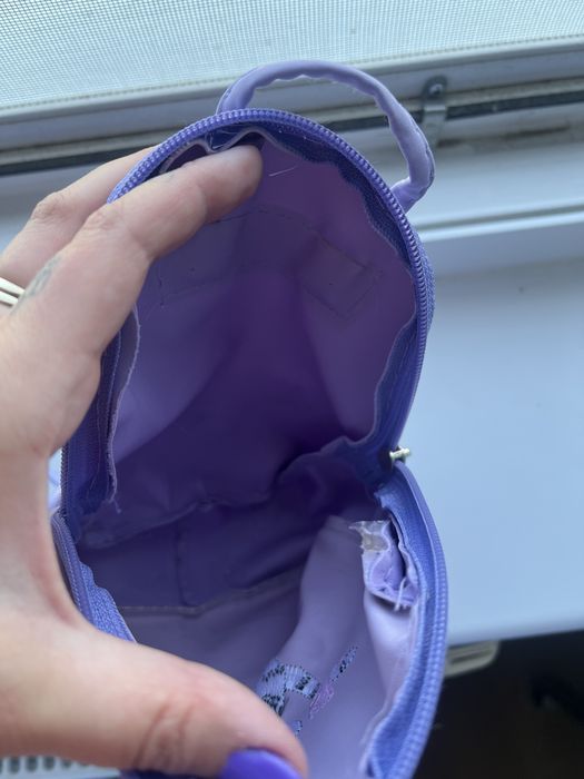 Liliowy mały plecak z kotkiem dla dziewczynki