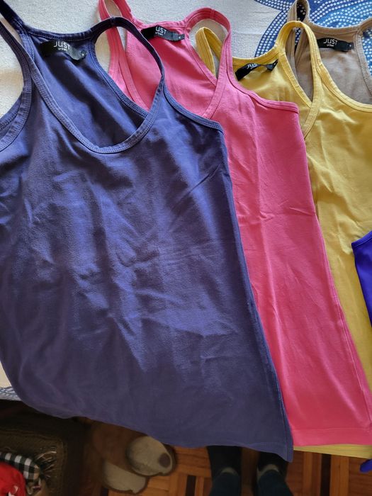 Pack 7 blusas de alças Tamanho S 4,99€