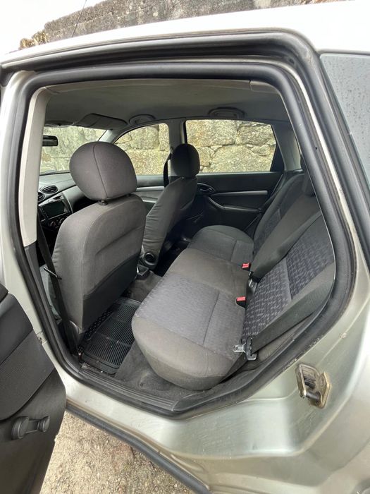 Vendo Ford Focus 1.8 Tddi 2001