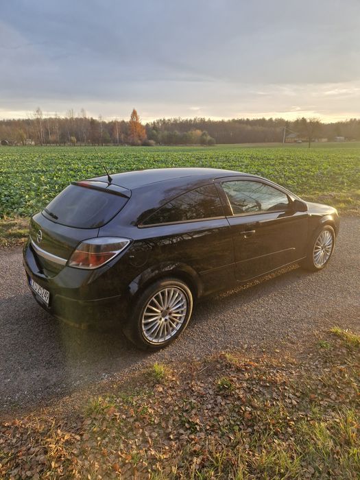 Opel astra gtc 2.0t