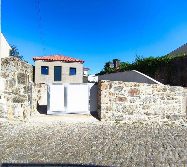 Moradia térrea T2 em Darque de 45,8 m2