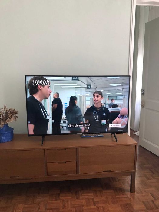 Televisão Android QLED 4K 50 Polegadas com Dolby Vision e HDR