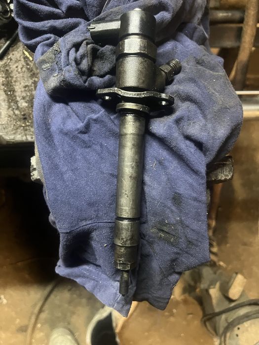 Wyryski volvo 2.4 d5