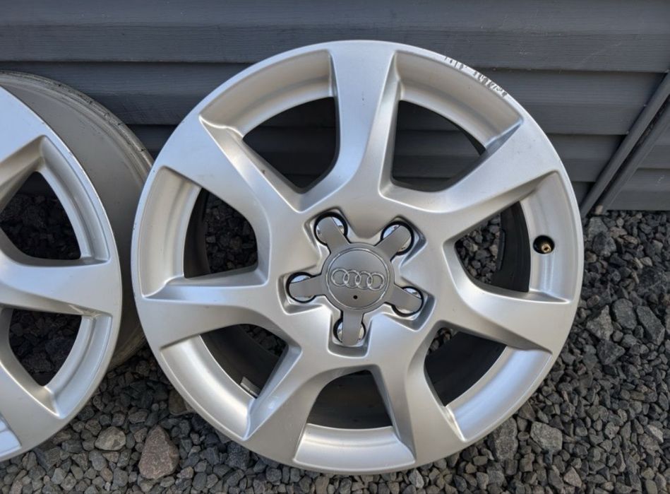 Комплект оригінальних титанових дисків Audi 5/112 R16 5*112 16 Volkswagen Seat Skoda