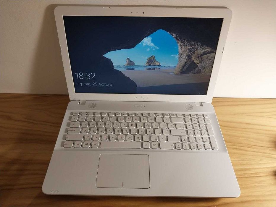 Ноутбук ASUS x541u