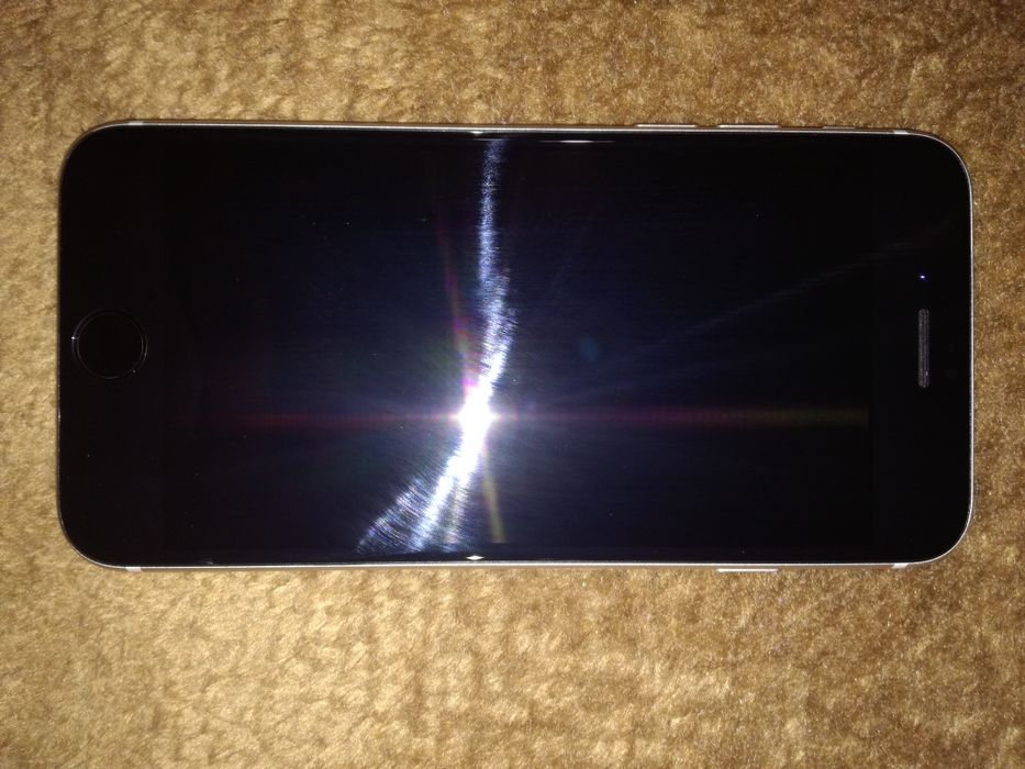 Продам iPhone SE 3 2022 (Neverlock, Оригінал)