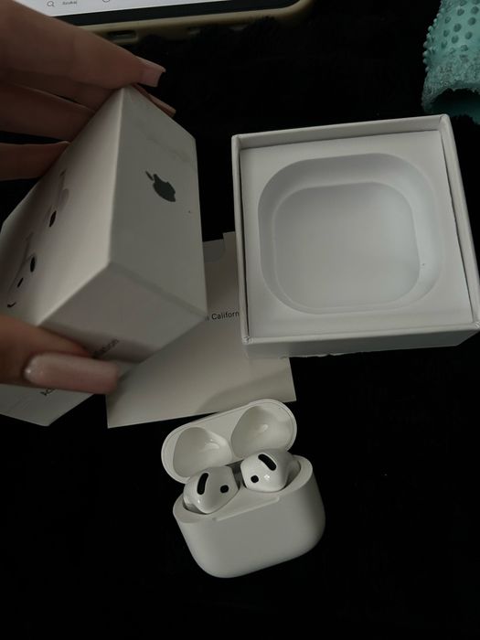 sprzedam air pods 4