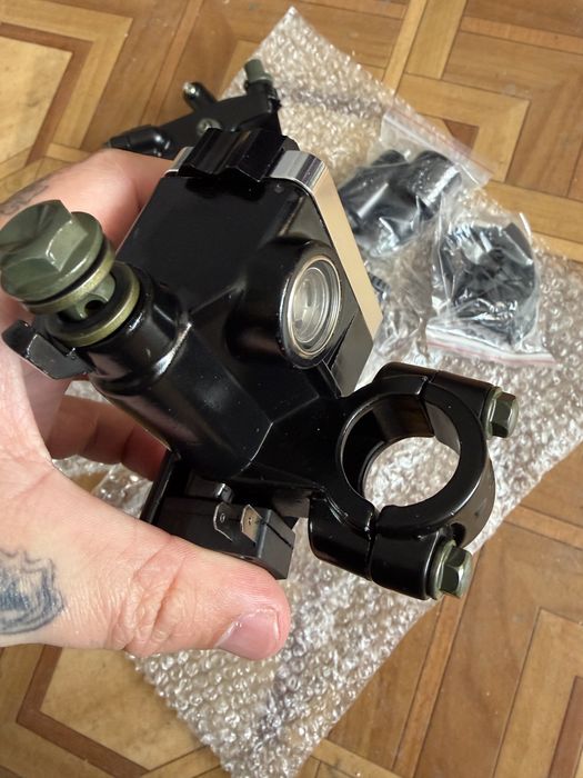 Ручки гідравлічних гальм. Нові